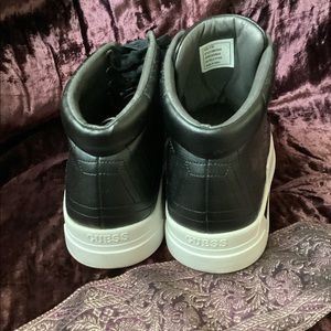 Mens sneakers. 8.5 size. New condition. Worn once.